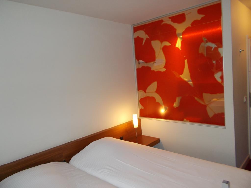 Hotel Corbie Lommel Room photo