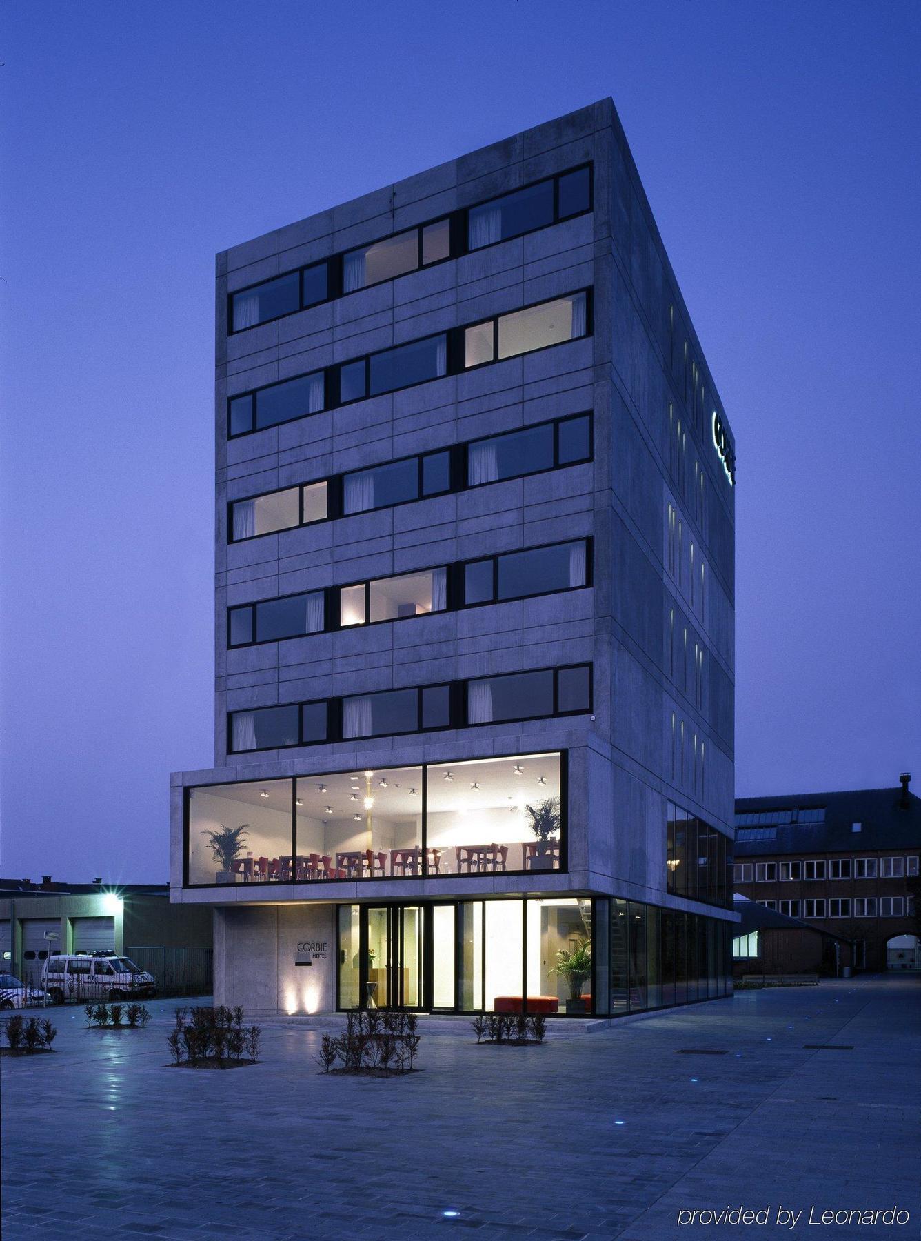 Hotel Corbie Lommel Exterior photo